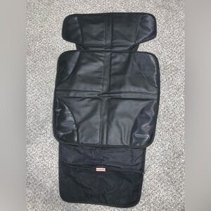 Munchkin seat cover mat for car seats